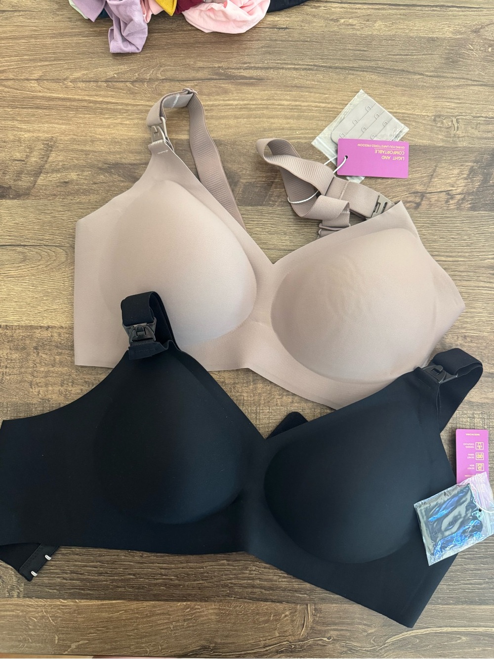 NWT nursing bras sz Medium.